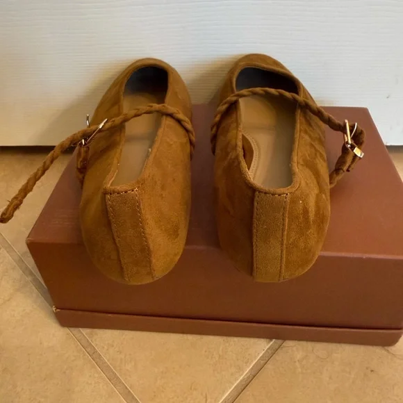 H&M Brown Suede Braided-Strap Flat - Picture 7 of 7